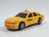 Unknown Brand Yellow Cab Taxi 488-7171 Plastic Body Die Cast Toy Car Vehicle