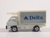 RealToy Delta Airplane Loading Scissor Lift Container Truck White Die Cast Toy Car Vehicle
