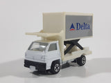 RealToy Delta Airplane Loading Scissor Lift Container Truck White Die Cast Toy Car Vehicle