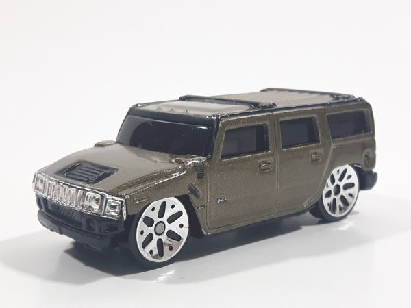 Maisto Hummer H2 Gold Brown Die Cast Toy Truck SUV Vehicle