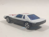 Unknown Brand 930F White Die Cast Toy Car Vehicle