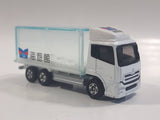 2005 Tomy Tomica No. 31 Nissan Diesel Quon Container Truck Marine Aquarium White Die Cast Toy Car Vehicle