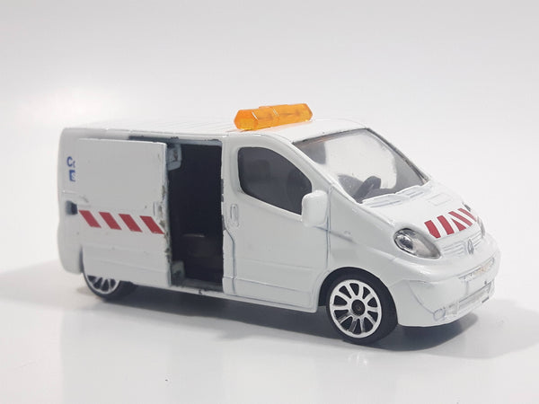 Majorette Renault Trafic Construction Service White 1/64 Scale Die Cast Toy Car Vehicle with Opening Sliding Side Door