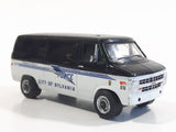Greenlight Collectibles Hot Pursuit 1985 Chevrolet G20 Van Police City Of Sylvania, Ohio Black and White Die Cast Toy Car Vehicle Missing the lights