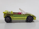 Mattel Polly Pocket Convertible Lime Yellow and Pink Plastic Body Die Cast Toy Car Vehicle L4357