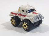 1987 Road Champs Tow Truck City Towing White Micro Mini Die Cast Toy Car Vehicle