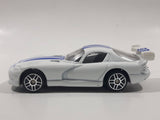 Maisto Dodge Viper GT2 White with Blue Stripes Die Cast Toy Car Vehicle