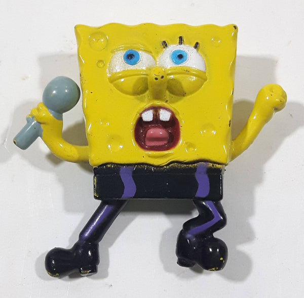 2003 SpongeBob SquarePants Singing with Microphone 1 1/2" Tall Toy Figure
