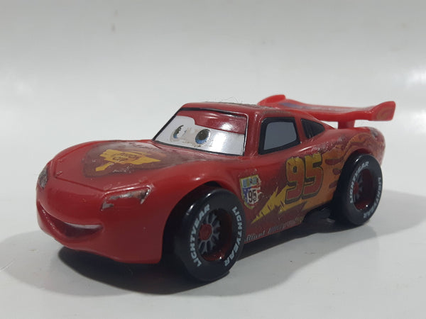 Disney Pixar Cars Lightning McQueen #95 Red Plastic Die Cast Toy Race Car Vehicle