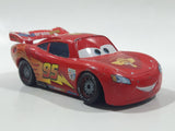 Disney Pixar Cars Lightning McQueen #95 Red Die Cast Toy Race Car Vehicle V2797