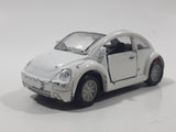 Volkswagen Beetle White Die Cast Toy Car Vehicle with Opening Doors