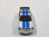Maisto 2007 Cadillac Escalade EXT #7 White Die Cast Toy Car Vehicle Missing Rear Tires