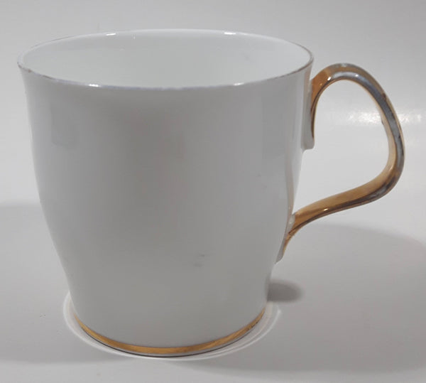 Vintage Royal Albert Val D'Or White Gold Trim 3 1/4" Tall Tea Cup Thin Handle Crack