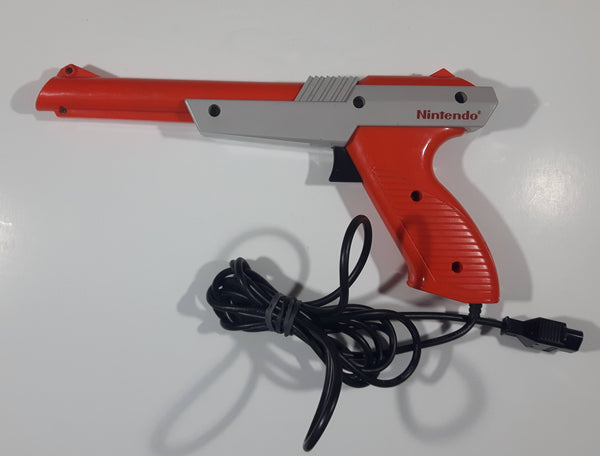 1995 Nintendo Zapper Duck Hunt Gun Orange and Grey Plastic NES Video Game Accessory Controller