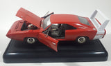 ERTL American Muscle 1969 Dodge Charger Daytona Hemi 1/18 Scale Die Cast Toy Car Vehicle on Display Stand with Minnesota Collector Plates