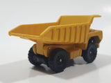 Maisto Dump Truck Yellow 1/64 Scale Die Cast Toy Car Vehicle