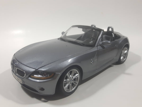 Maisto BMW Z4 Convertible Dark Grey 1/18 Scale Die Cast Toy Car Vehicle with Opening Hood, Doors, and Trunk 8 3/4" Long