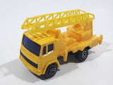 Maisto Yellow Ladder Service Truck Yellow Die Cast Toy Car Construction Equipment Machinery Vehicle