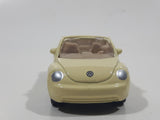 Maisto Volkswagen New Beetle Converible Light Yellow Beige Die Cast Toy Car Vehicle