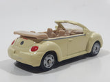 Maisto Volkswagen New Beetle Converible Light Yellow Beige Die Cast Toy Car Vehicle
