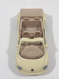 Maisto Volkswagen New Beetle Converible Light Yellow Beige Die Cast Toy Car Vehicle