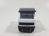 Fast Lane DKE1 GlobeStar Airlines Catering Airplane Loading Scissor Lift Container Truck White Die Cast Toy Car Vehicle