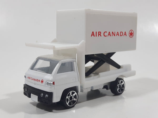 RealToy Air Canada Airlines Catering Airplane Loading Scissor Lift Container Truck White Die Cast Toy Car Vehicle