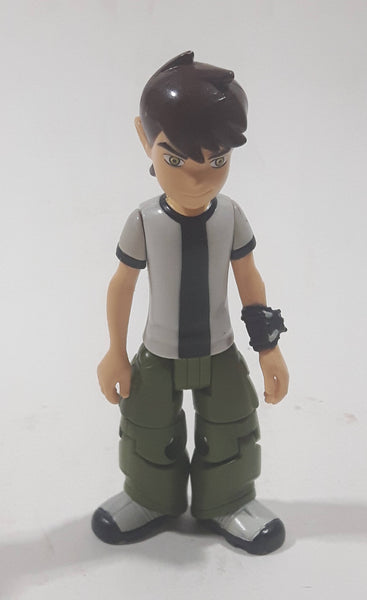2006 Bandai Ben 10 CN Cartoon Network Ben Tennyson 3 3/4" Tall Toy Figure