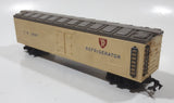 Tri-ang HO Scale TR 2690 Refrigerator Box Car Cream White Grey Roof Toy Train Car Vehicle