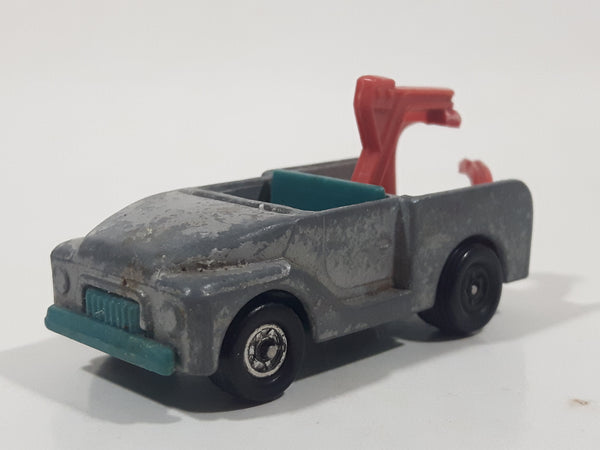 Vintage Aviva United Features Syndicate No. C23 Snoopy Woodstock Silver Die Cast Toy Car Vehicle Made in Hong Kong