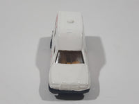 1995 NewRay Ambulance White HO Scale Plastic Die Cast Toy Car Vehicle