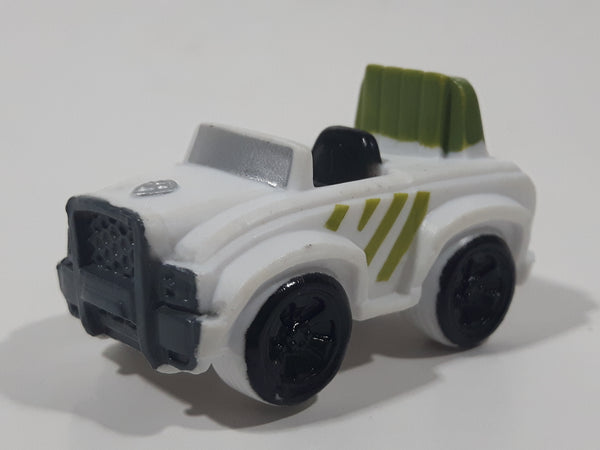 2017 Spin Master Paw Patrol White Hard Rubber Toy Vehicle with Stationary Wheels