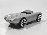 Maisto Porsche 550 A Spyder Silver Grey 1/64 Scale Die Cast Toy Car Vehicle