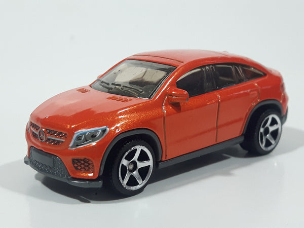 2020 Matchbox City Adventure '15 Merecedes-Benz GLE Coupe Orange Die Cast Toy Race Car Vehicle