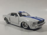 Jada Big Time Muscle No. 91385 1967 Shelby GT-500 White with Blue Stripes 1/32 Scale Die Cast Toy Car Vehicle with Opening Doors