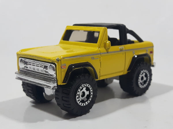 2010 Matchbox Camping Adventure Ford Bronco 4x4 1972 Yellow Die Cast Toy Car Vehicle