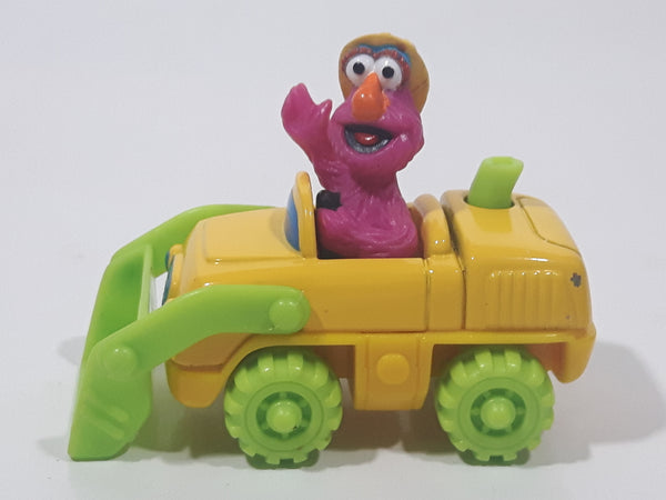1997 Tyco Matchbox Sesame Street Animal Bull Dozer Front End Loader Yellow 3 1/4" Long Toy Vehicle