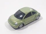 Maisto VW Volkswagen New Beetle Green Die Cast Toy Car Vehicle