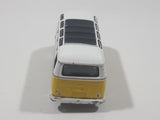2002 Johnny Lightning Volkswagen 21 Window Bus Yellow Die Cast Toy Car Vehicle