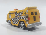 Maisto Vantasy Van Cruisin' Taxi Cab Yellow Die Cast Toy Car Vehicle