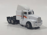 Maisto U-HAUL Semi Tractor Truck White Die Cast Toy Car Vehicle