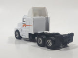 Maisto U-HAUL Semi Tractor Truck White Die Cast Toy Car Vehicle