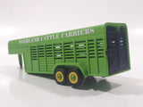 Maisto Countryside Farm & Field Overland Cattle Carriers Livestock Trailer Green Die Cast Toy Car Vehicle with Opening Rear Gate