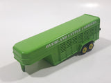 Maisto Countryside Farm & Field Overland Cattle Carriers Livestock Trailer Green Die Cast Toy Car Vehicle with Opening Rear Gate