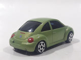Maisto VW Volkswagen New Beetle Green Die Cast Toy Car Vehicle