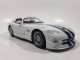 Maisto Dodge Viper GT2 White with Blue Stripes 1/24 Scale Die Cast Toy Car Vehicle Missing Spoiler
