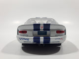 Maisto Dodge Viper GT2 White with Blue Stripes 1/24 Scale Die Cast Toy Car Vehicle Missing Spoiler