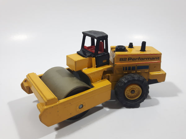 Vintage Majorette 82 Performant Steam Roller 1/56 Scale Yellow Die Cast Toy Road Construction Vehicle
