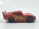 Disney Pixar Cars Lightning McQueen #95 Red Die Cast Toy Race Car Vehicle H6406