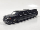 Maisto Playerz Luxury Lincoln Navigator Limousine Black 1/64 Scale Die Cast Toy Car Vehicle